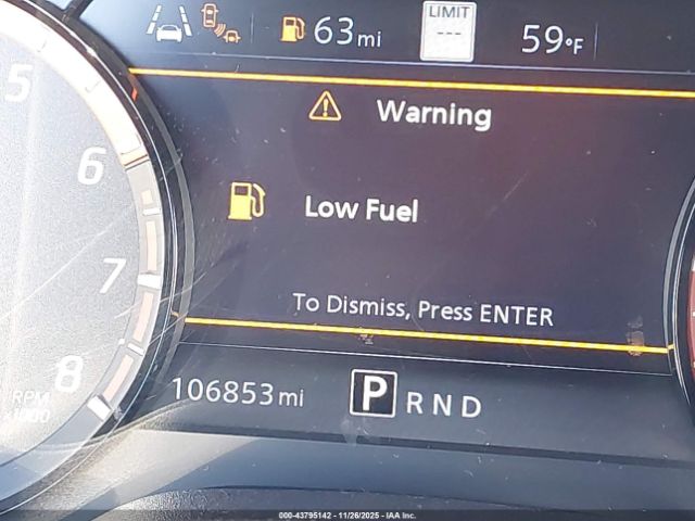 Nissan Titan Pro-4x 4x4 Image 17