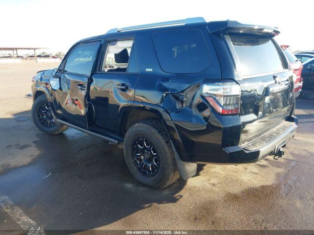 Toyota 4Runner Sr5 Image 11