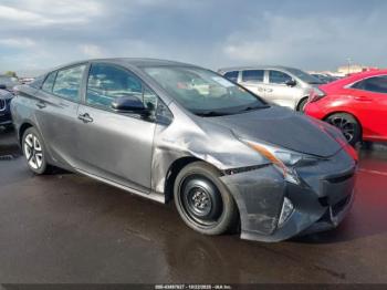  Salvage Toyota Prius