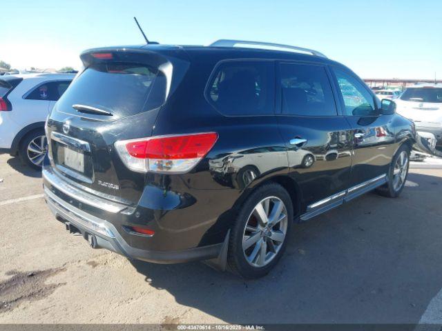 Nissan Pathfinder Image 2