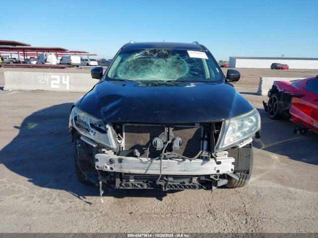 Nissan Pathfinder Image 6