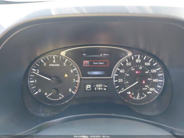 Nissan Pathfinder Image 12