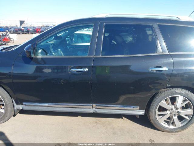 Nissan Pathfinder Image 17