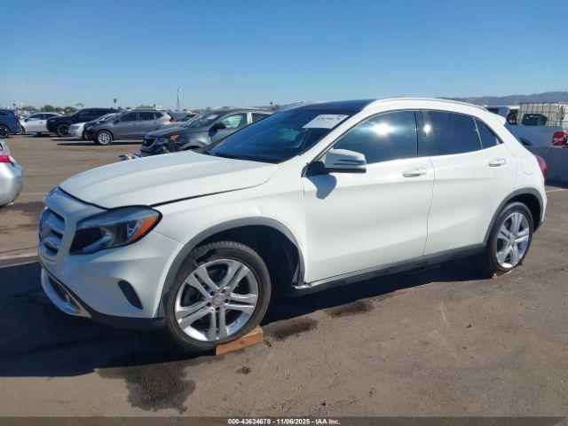 Mercedes-Benz GLA 4matic Image 14