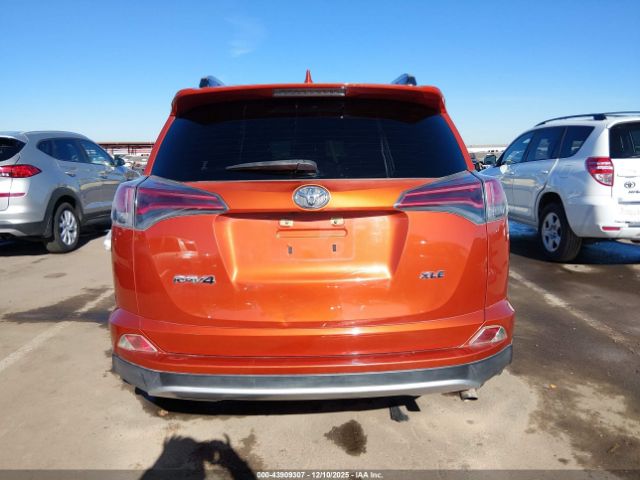 Toyota RAV4 Xle Image 16