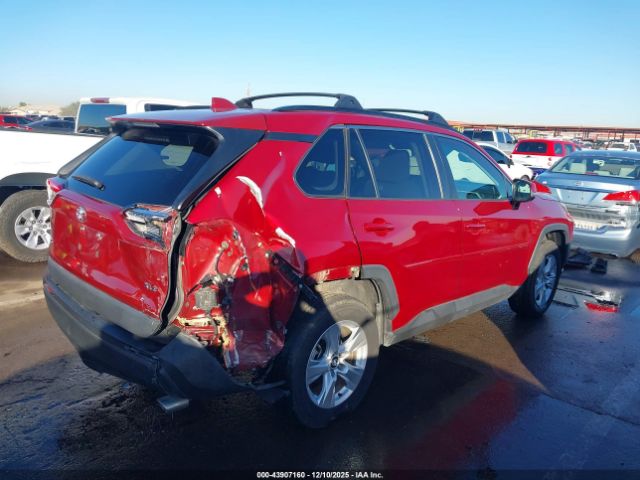 Toyota RAV4 Xle Image 6