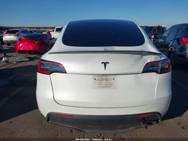 Tesla Model Y Performance Dual Motor All-wheel Drive Image 17