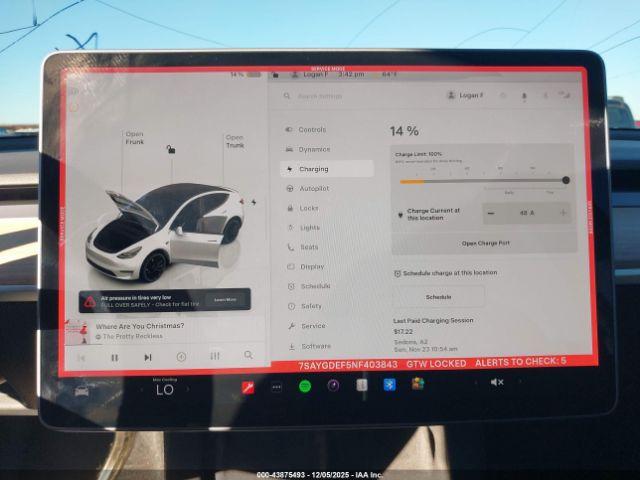Tesla Model Y Performance Dual Motor All-wheel Drive Image 13