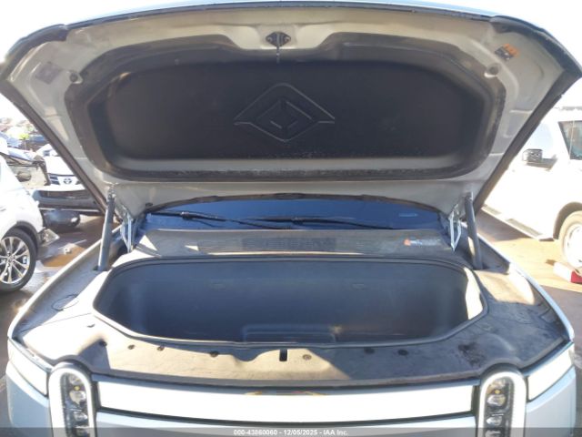 Rivian R1T Adventure Image 13