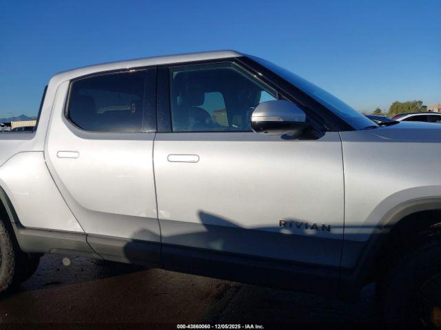 Rivian R1T Adventure Image 14