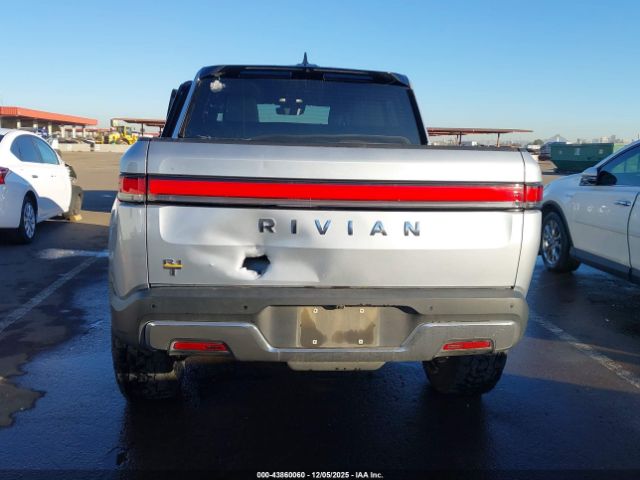 Rivian R1T Adventure Image 16