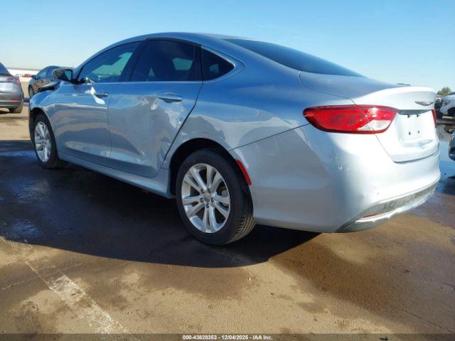 Chrysler 200 Limited Image 5