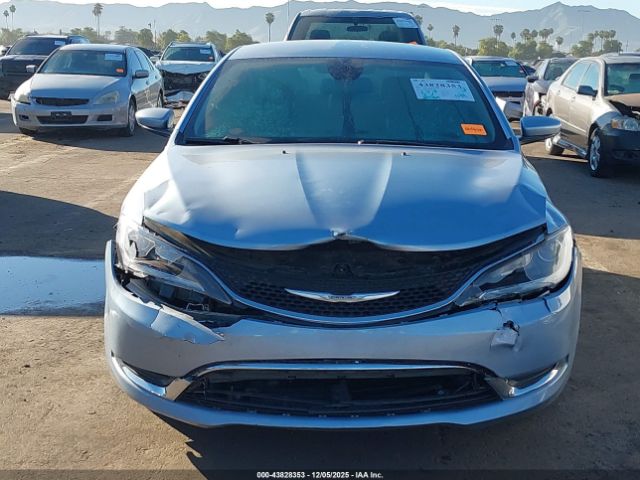 Chrysler 200 Limited Image 10