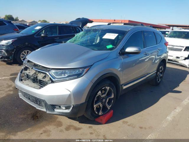 Honda CR-V Touring Image 14