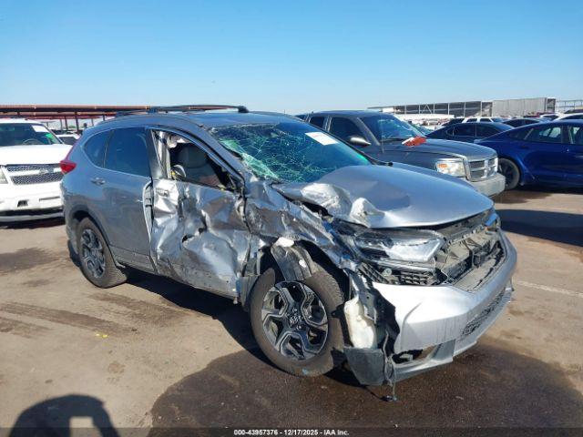 Honda CR-V Touring Image 5