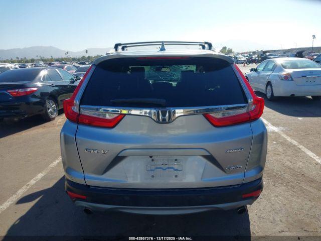 Honda CR-V Touring Image 13
