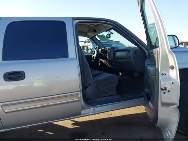 Chevrolet Silverado 1500 Ls Image 13