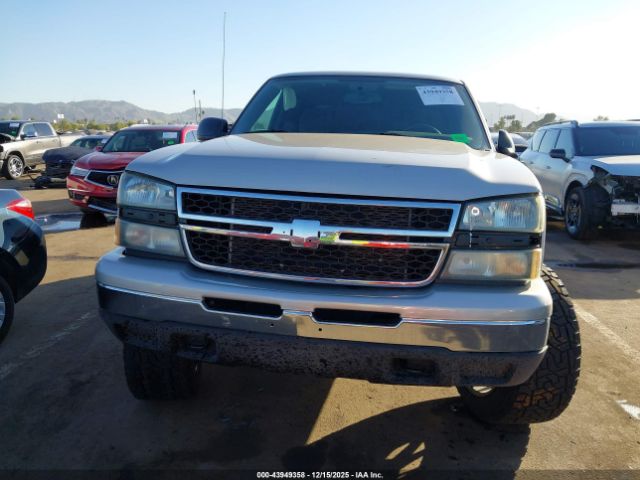 Chevrolet Silverado 1500 Ls Image 15