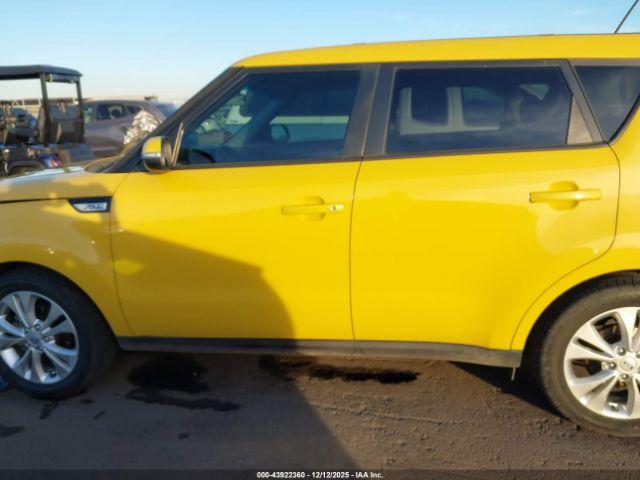 Kia Soul + Image 15