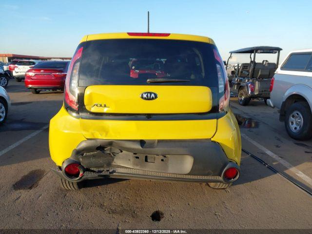 Kia Soul + Image 11
