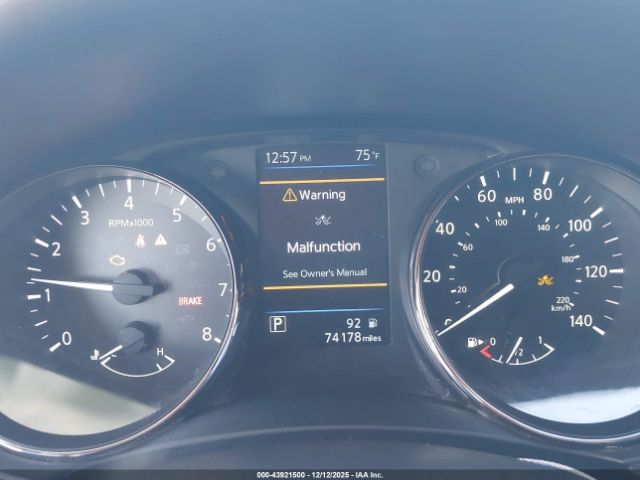 Nissan Rogue S Fwd Xtronic Cvt Image 16