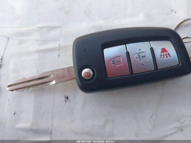 Nissan Rogue S Fwd Xtronic Cvt Image 17