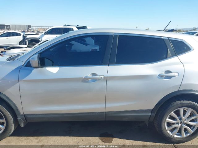 Nissan Rogue S Fwd Xtronic Cvt Image 13