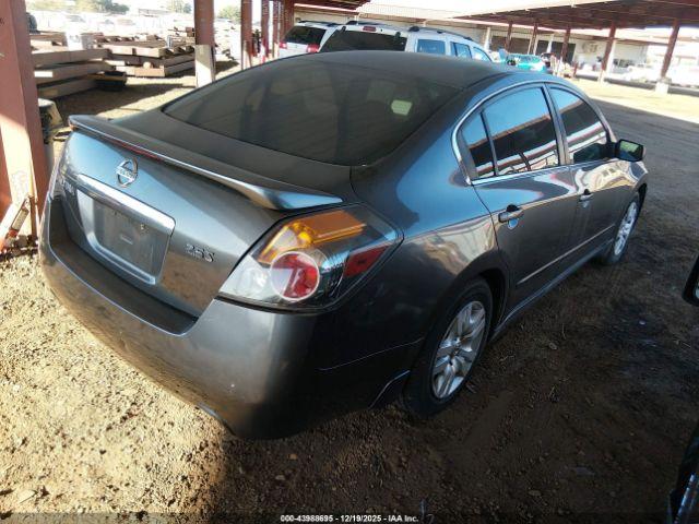 Nissan Altima 2.5 S Image 3