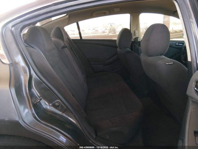 Nissan Altima 2.5 S Image 8