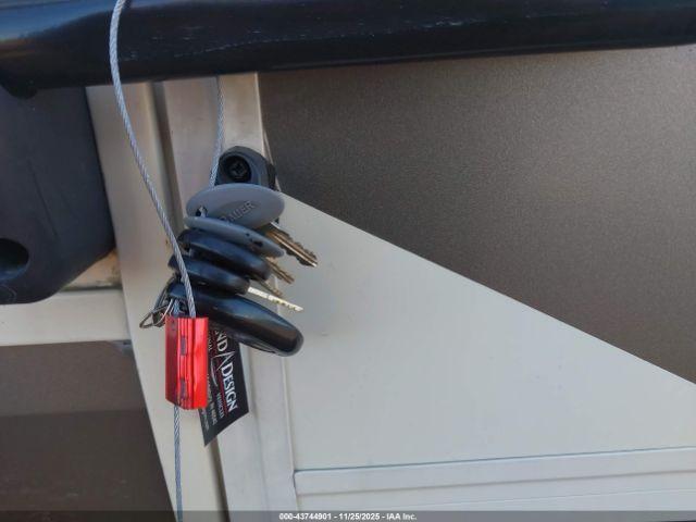 Grand Design Recreat Solitude Image 15