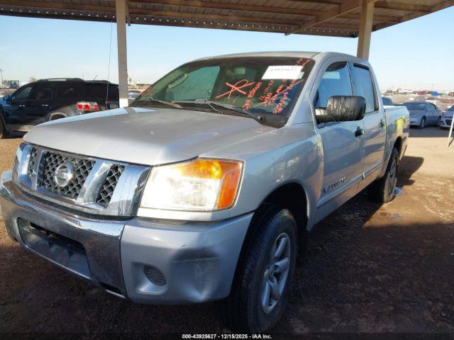 Nissan Titan Se Image 11