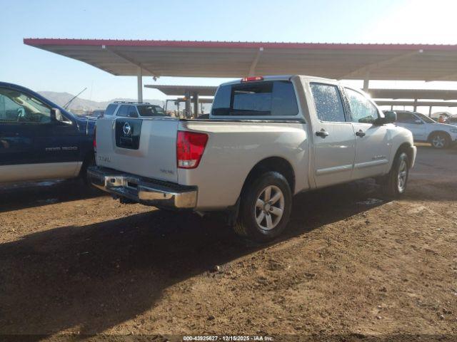 Nissan Titan Se Image 3