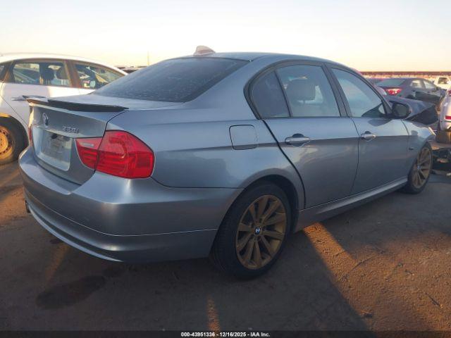 BMW 3 Series Image 6