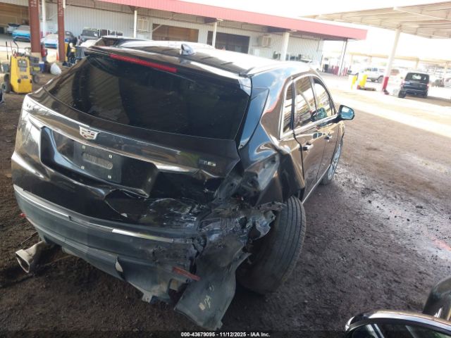 Cadillac XT5 Luxury Image 2