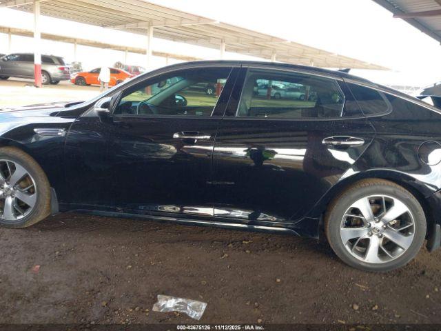 Kia Optima S Image 16