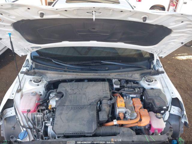 Hyundai ELANTRA Limited Image 11