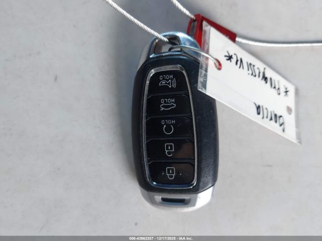 Hyundai ELANTRA Limited Image 9