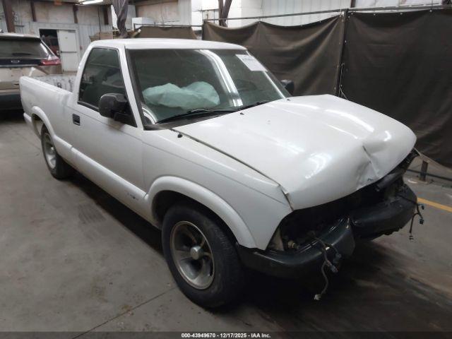  Salvage Chevrolet S-10