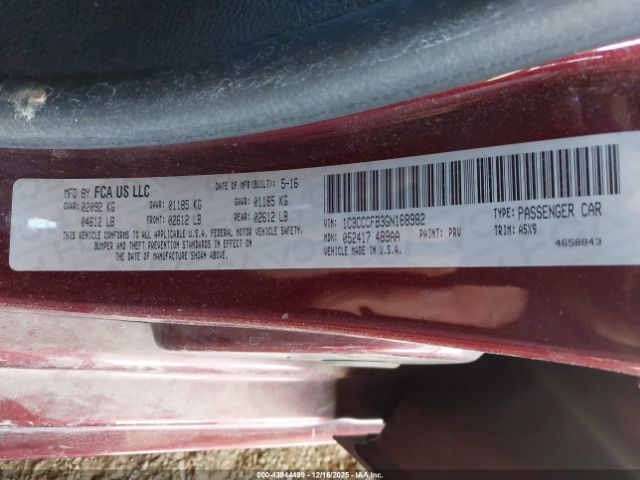 Chrysler 200 Touring Image 8