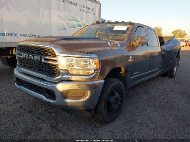 Ram 3500 Tradesman  4x4 8' Box Image 2