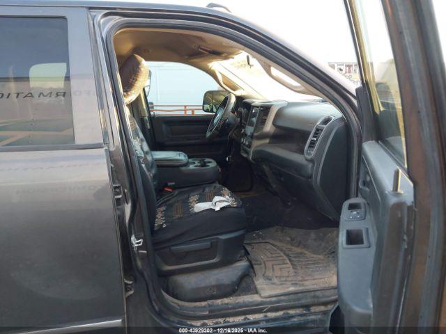 Ram 3500 Tradesman  4x4 8' Box Image 13