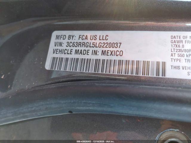 Ram 3500 Tradesman  4x4 8' Box Image 10