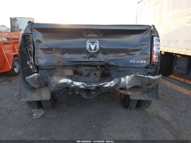 Ram 3500 Tradesman  4x4 8' Box Image 12