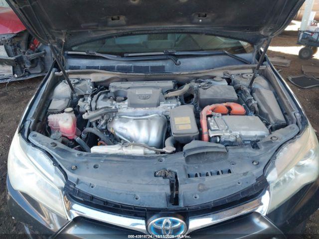 Toyota Camry Le Image 3