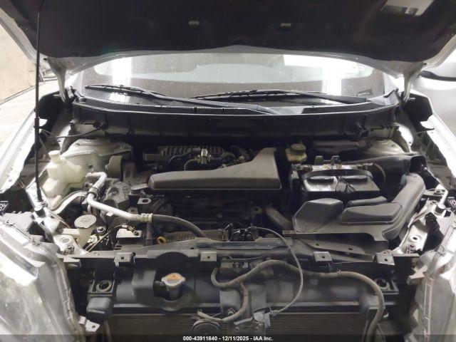 Nissan Rogue S Image 16