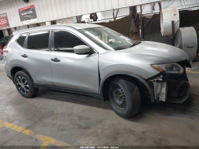 Nissan Rogue S Image 12