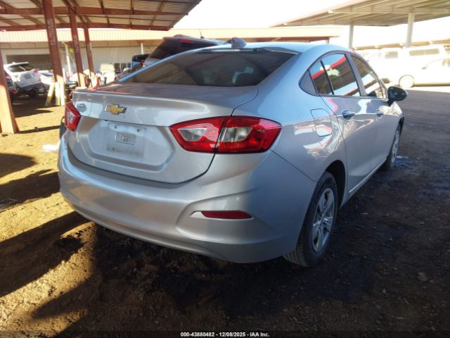 Chevrolet Cruze Ls Auto Image 16