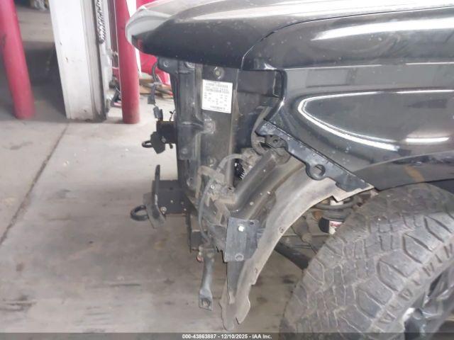 Chevrolet Silverado 1500 Image 3