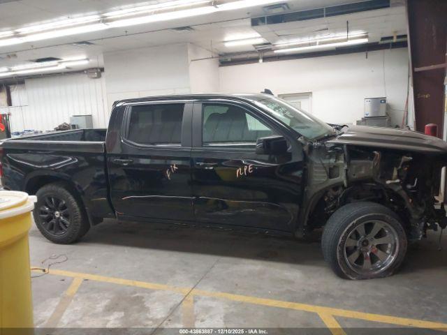 Chevrolet Silverado 1500 Image 8