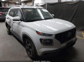  Salvage Hyundai VENUE